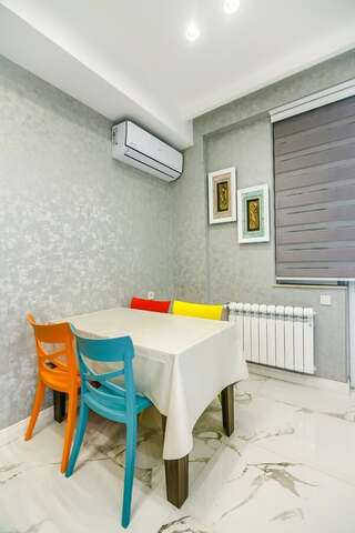 Апартаменты Art Nouveau Apartment in the city center by Time Group Баку Апартаменты с 2 спальнями-31